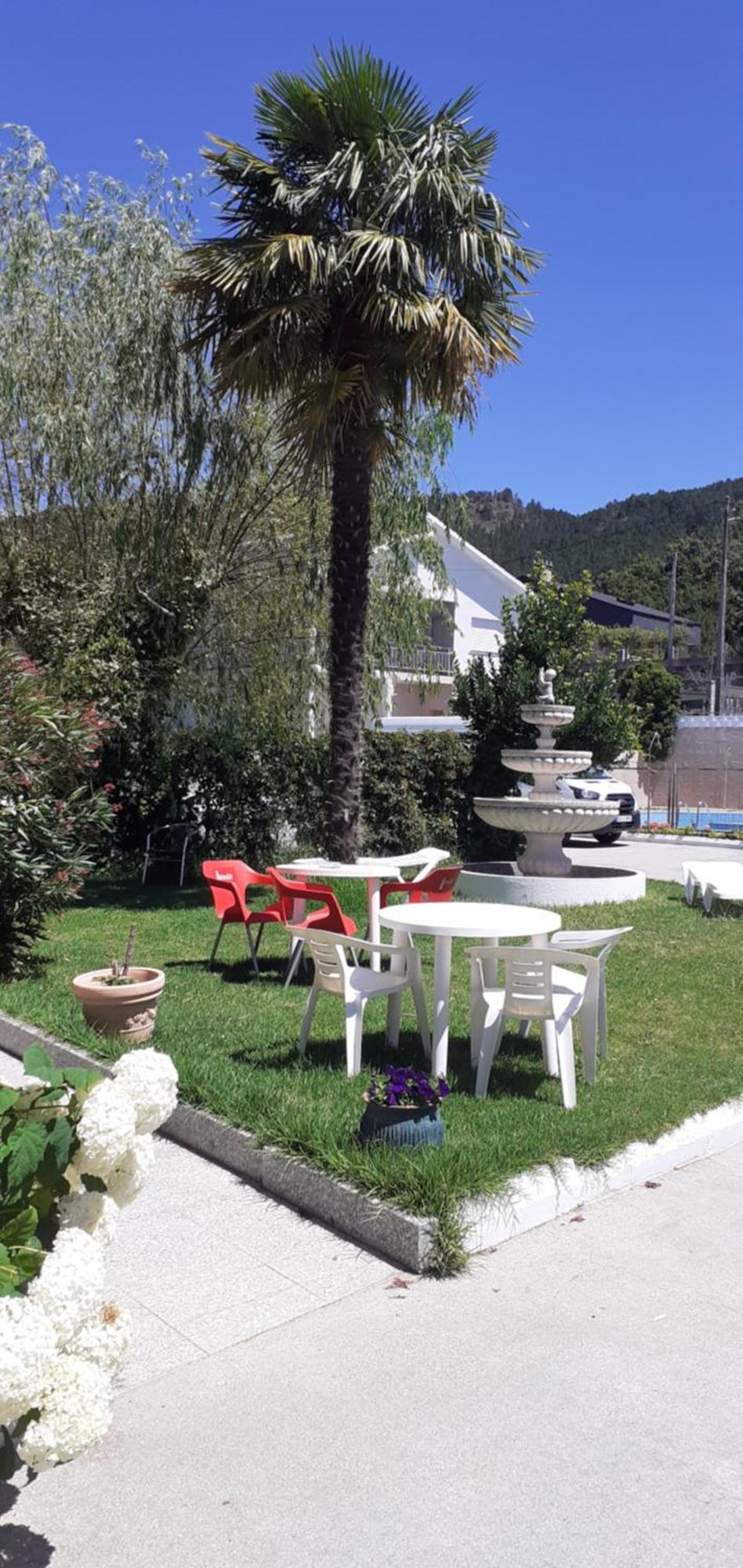Hostal Entrimena 2 Entrimo المظهر الخارجي الصورة